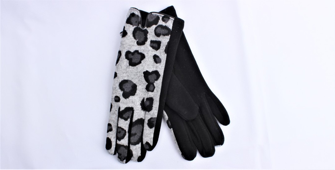 Shackelford animal print  glove black Style; S/LK4961BLK image 0